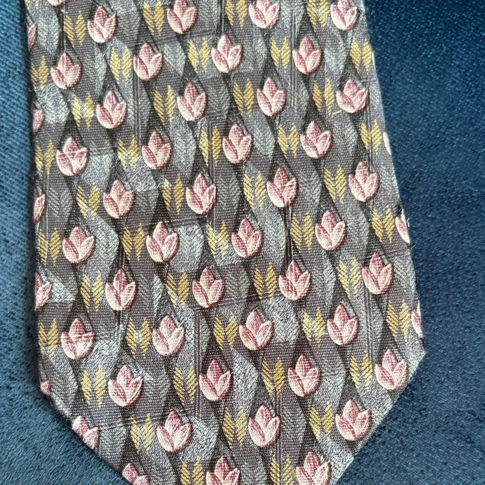 Ermenegildo Zegna Pink and Yellow Floral Silk Tie Blue Grey Base